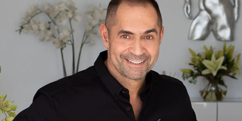 Dr.-Alexander-Aslani Cirujano estético en Cirumed Clinic, Marbella - España, especializado en procedimientos de belleza.